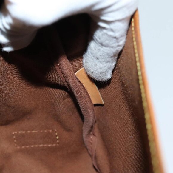 LOUIS VUITTON Monogram Saumur 35 Shoulder Bag - Picture 15 of 15